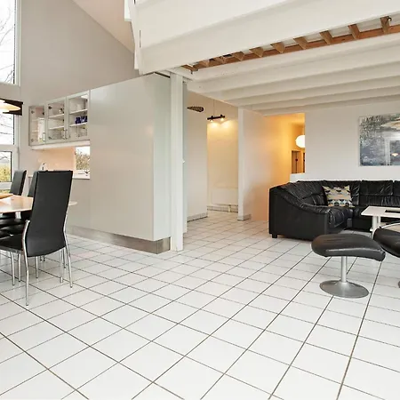 10 Person In Ebeltoft-by Traum *